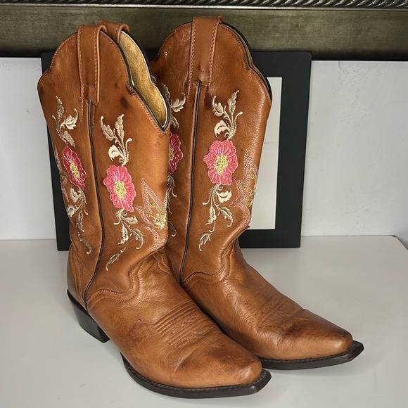 JB. DILLON Western Women’s Tan Goat Skin Embroidery Boot Women’s Soze 6 B - Picture 1 of 16